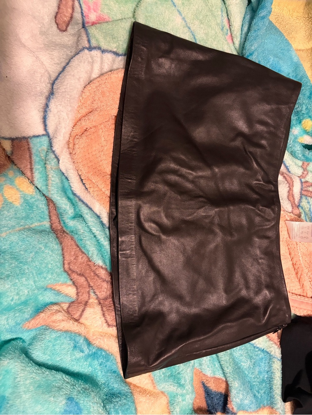 Guizio leather skirt sold out online never worn sold out online limited edition